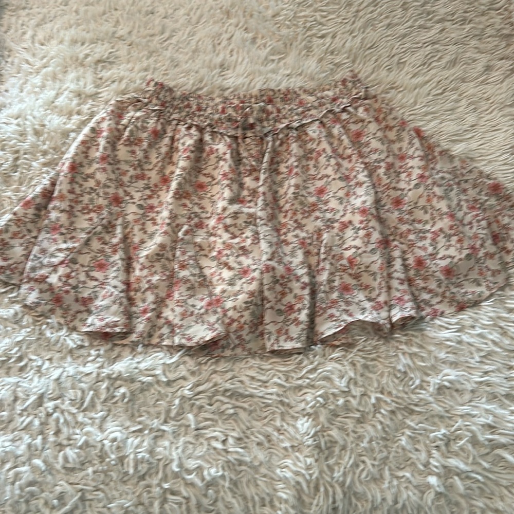 NWOT Paper Crane Fully Lined Skort, size L.